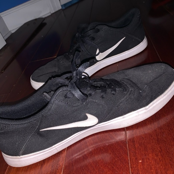 Nike Men's Sneakers - Picture 8 of 8